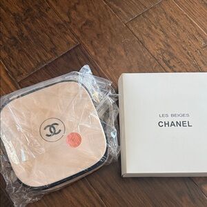 NWT CC GWP Les Beiges Beige Compact